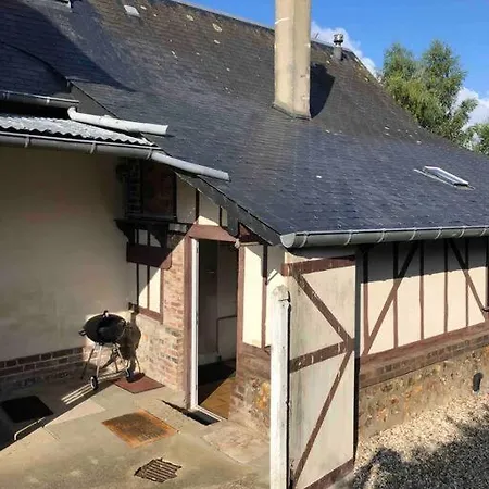 Holiday home Charmante Maison Normande